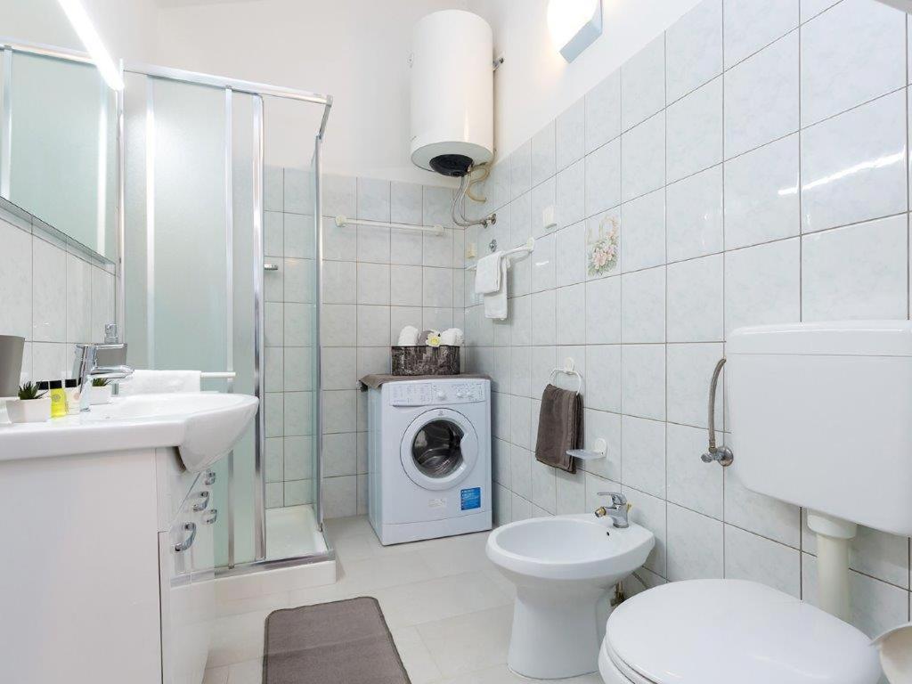 New City Center Design Apartment Пореч Екстериор снимка