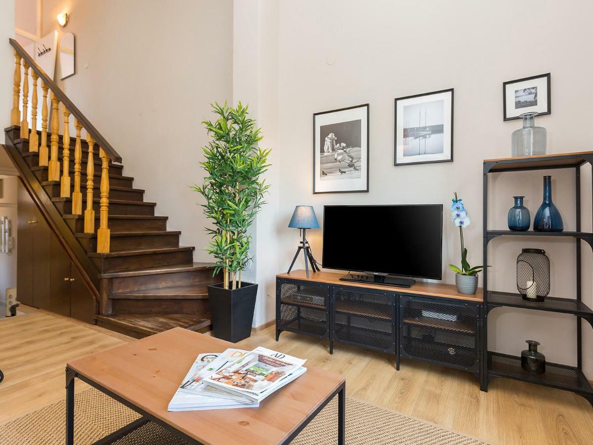 New City Center Design Apartment Пореч Екстериор снимка