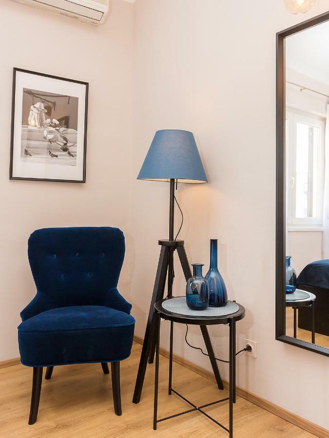 New City Center Design Apartment Пореч Екстериор снимка