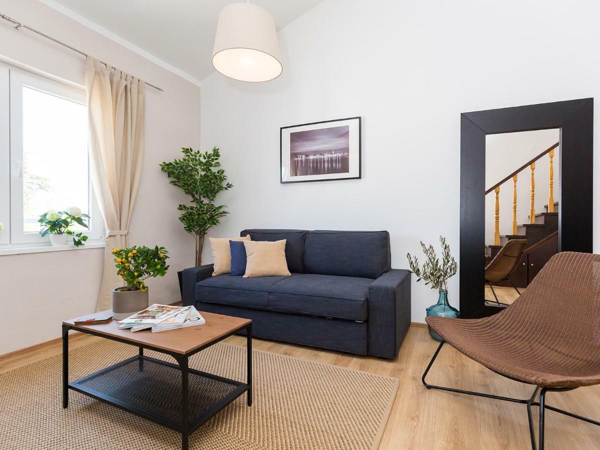 New City Center Design Apartment Пореч Екстериор снимка